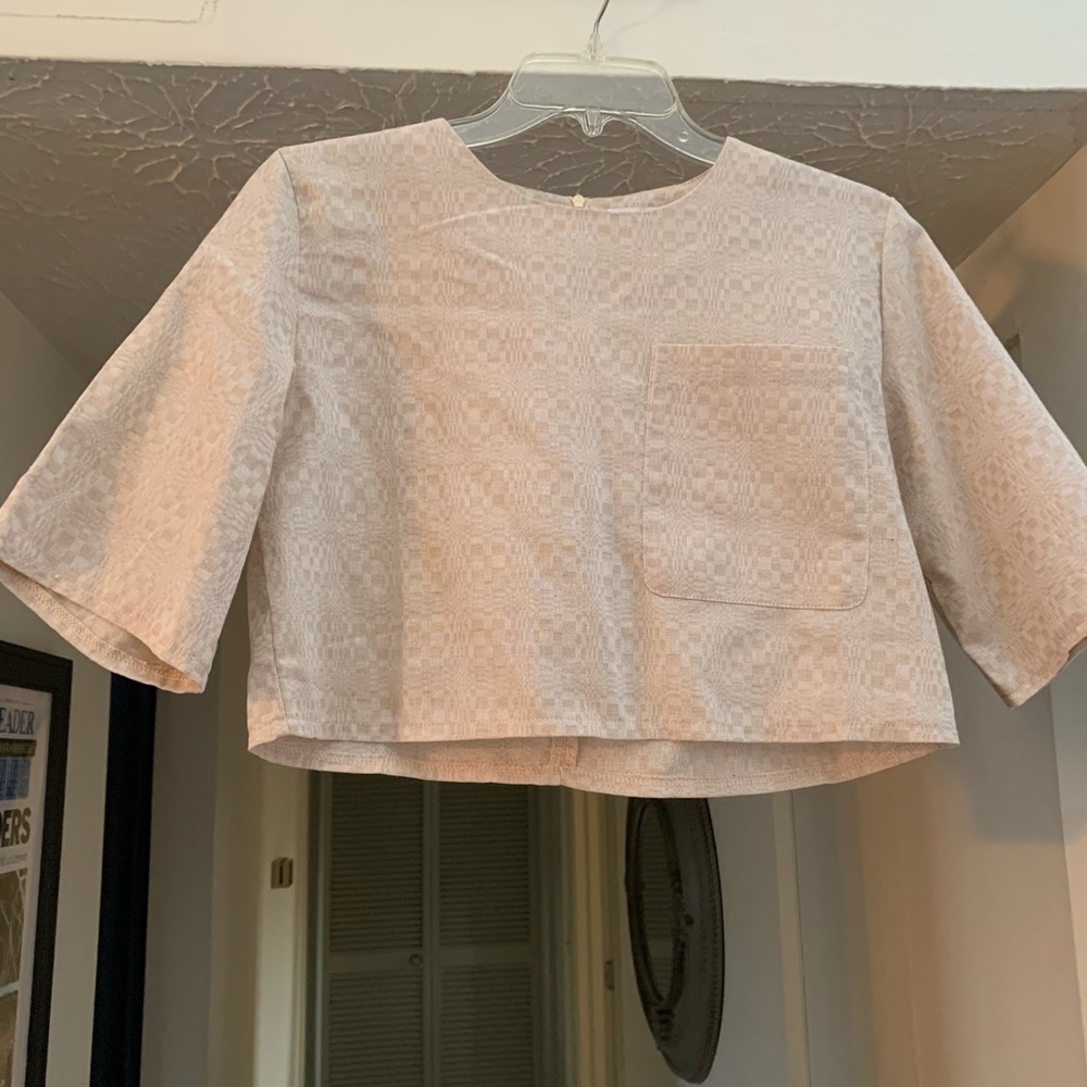 Reve beige crop top, NWT